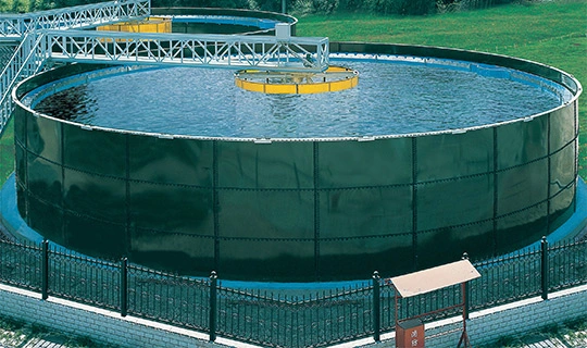Tanque de aireación de la planta de tratamiento de aguas residuales